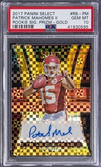 2017 Panini Select Rookie Signature Prizms Gold #RS-PM Patrick Mahomes II Signed Rookie Card (#07/10) - PSA GEM MT 10